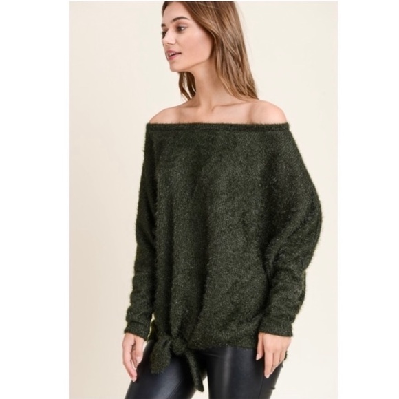 NWT A Girl Thing Off-The-Shoulder Neckline Fuzzy Sweater - Picture 3 of 4